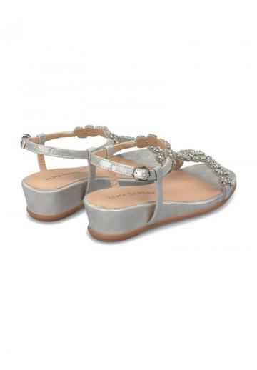 Босоножки на танкетке