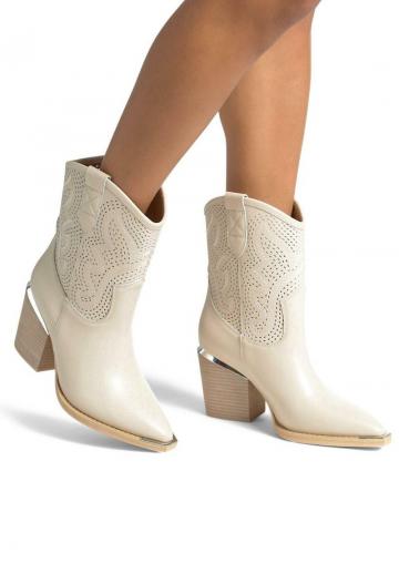 Полусапожки на высоком каблуке