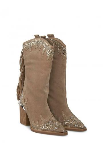 Высокие сапоги