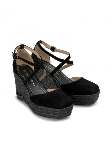 Туфли на танкетке