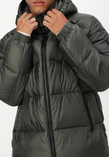 Зимняя куртка