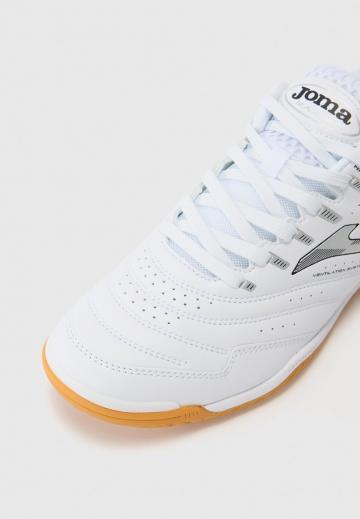 Футбольные бутсы