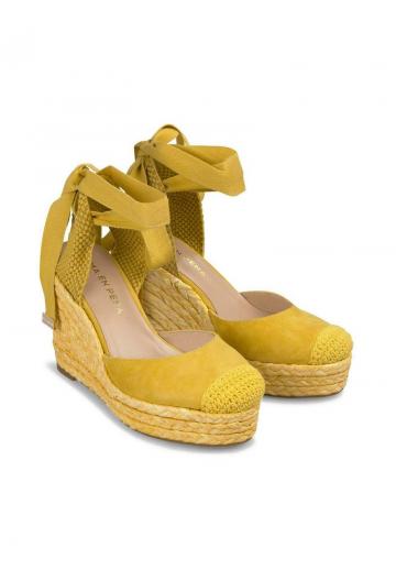 Туфли на танкетке