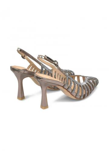 Туфли на высоком каблуке