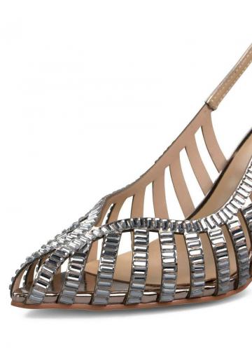 Туфли на высоком каблуке