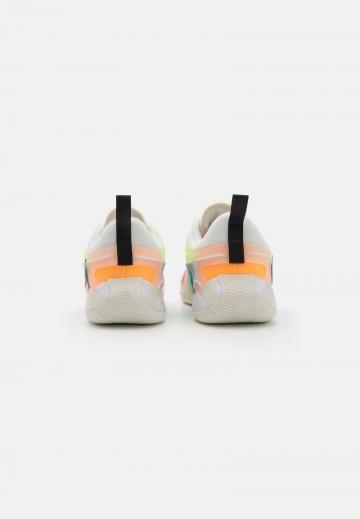 Баскетбольные кроссовки