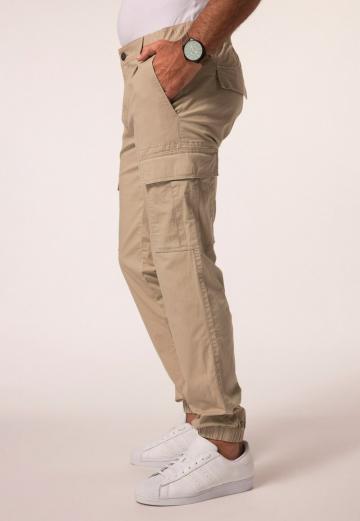 Брюки с накладными карманами