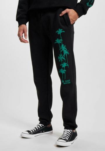 Спортивные штаны