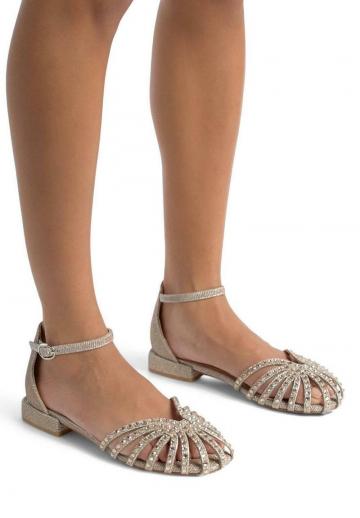 Туфли с ремешком