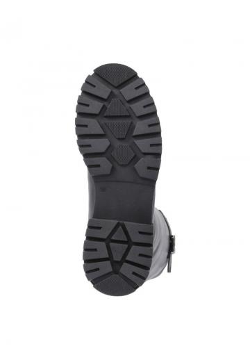 Зимние ботинки