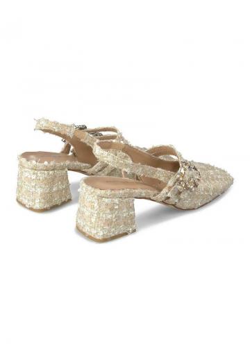 Туфли на высоком каблуке