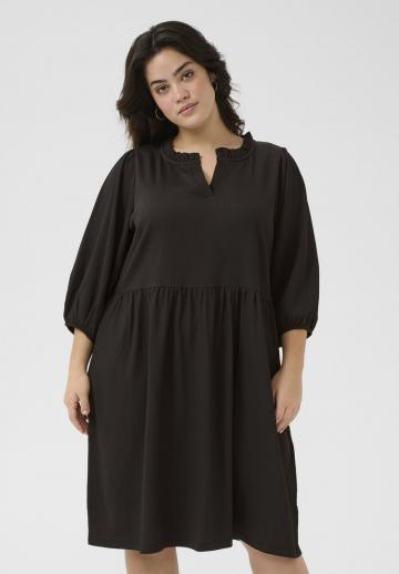 Вязаное платье