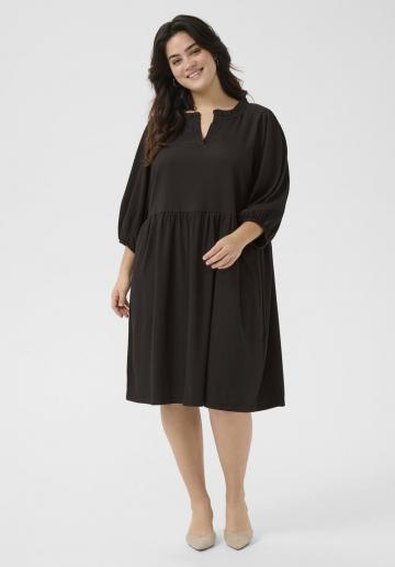 Вязаное платье