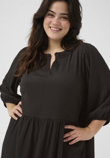 Вязаное платье