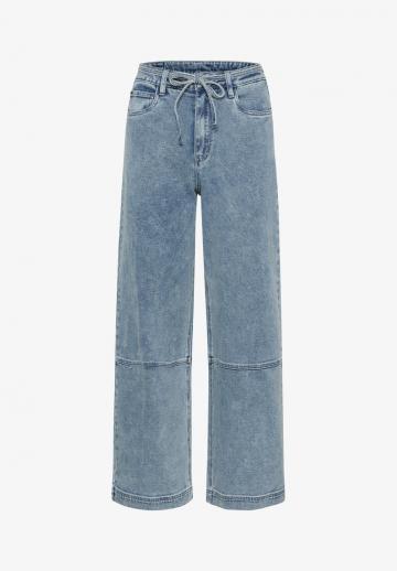 Свободные джинсы