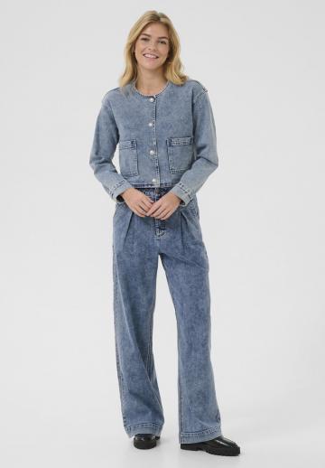 Джинсовая жилетка