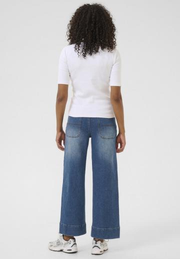 Свободные джинсы