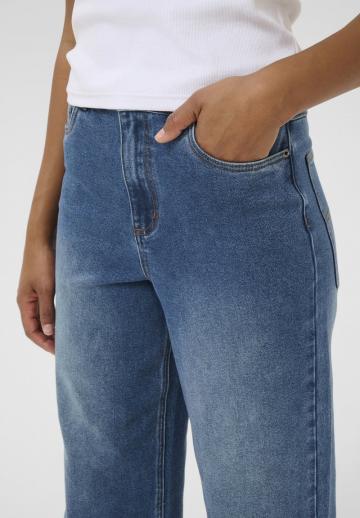 Свободные джинсы