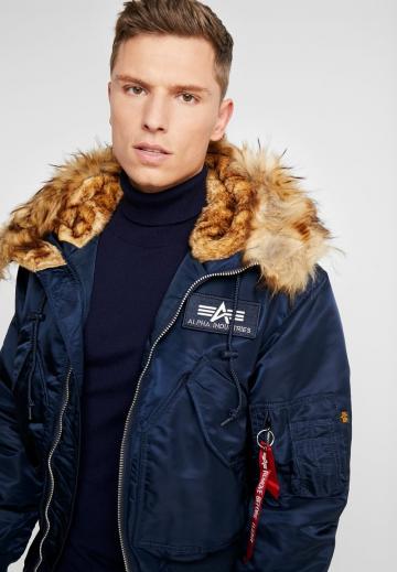 Зимняя куртка