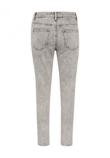 Короткие джинсы