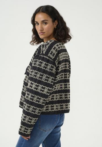 Жаккардовая вязаная кофта