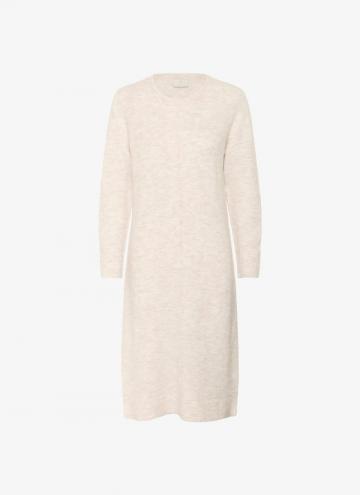 Вязаное платье