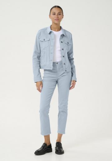 Короткие джинсы