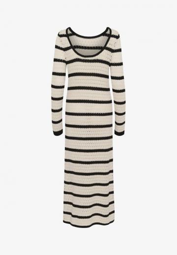 Длинное платье