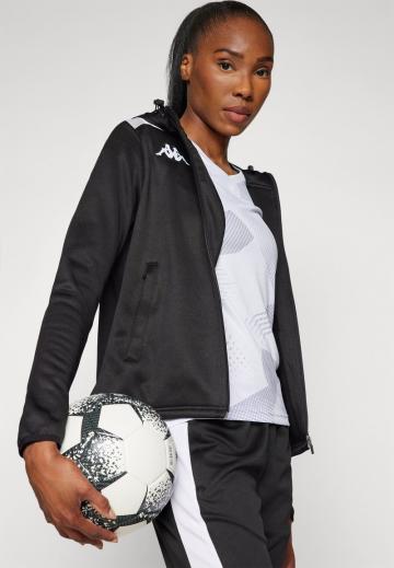 Спортивная куртка