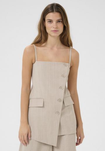 Топ на бретельках