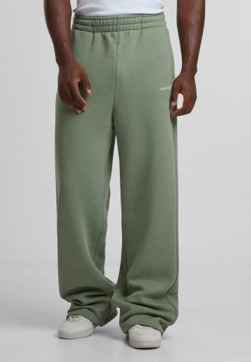 Спортивные штаны