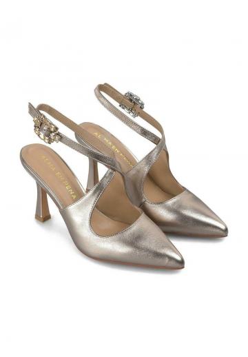 Туфли на высоком каблуке