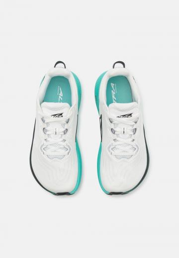 Беговые кроссовки