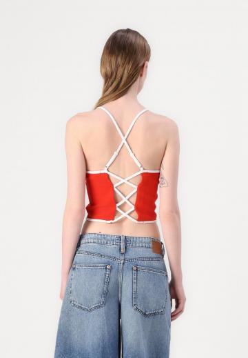 Топ на бретельках