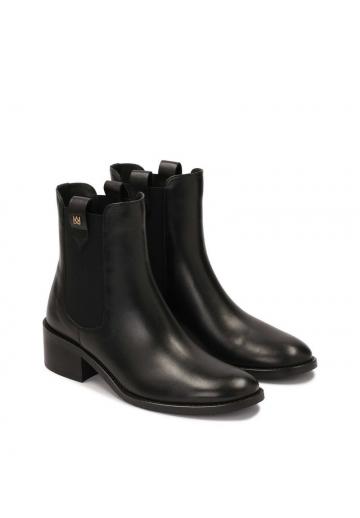 Полусапожки на высоком каблуке