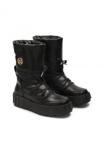 Ботинки на шнуровке