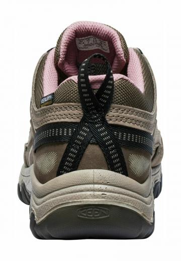 Походная обувь