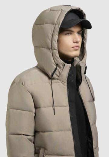 Зимняя куртка