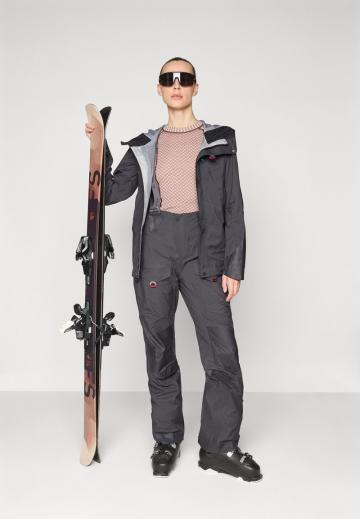 Спортивная куртка