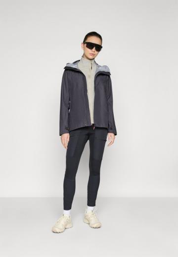 Спортивная куртка