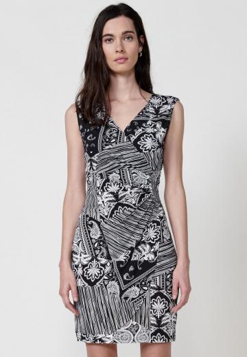 Платье футляр