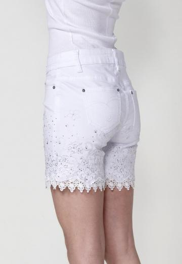 Джинсовые шорты