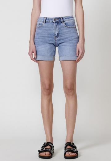 Джинсовые шорты
