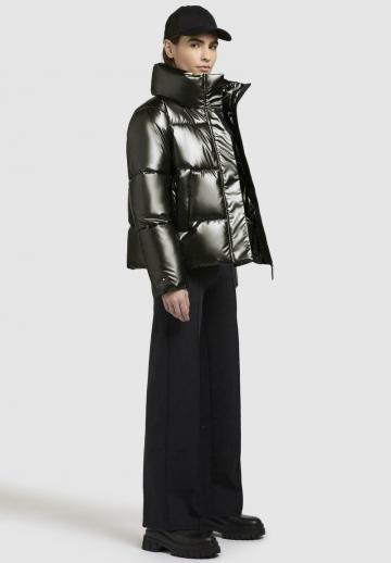 Зимняя куртка