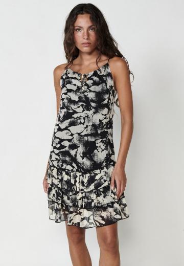 Короткое платье