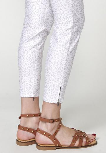 Короткие джинсы