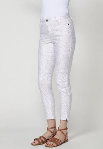 Короткие джинсы