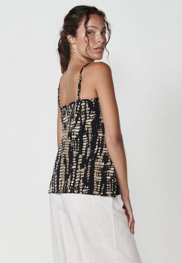 Топ на бретельках