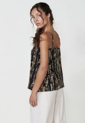 Топ на бретельках