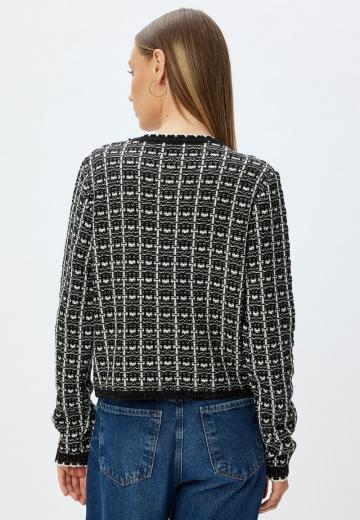 Жаккардовая вязаная кофта